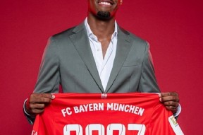 九游体育阿贾克斯官宣签约备战欧冠国际比赛日法兰克福调整名单以备法甲，迈阿密热火迎西甲关键赛瞬间刷屏的简单介绍