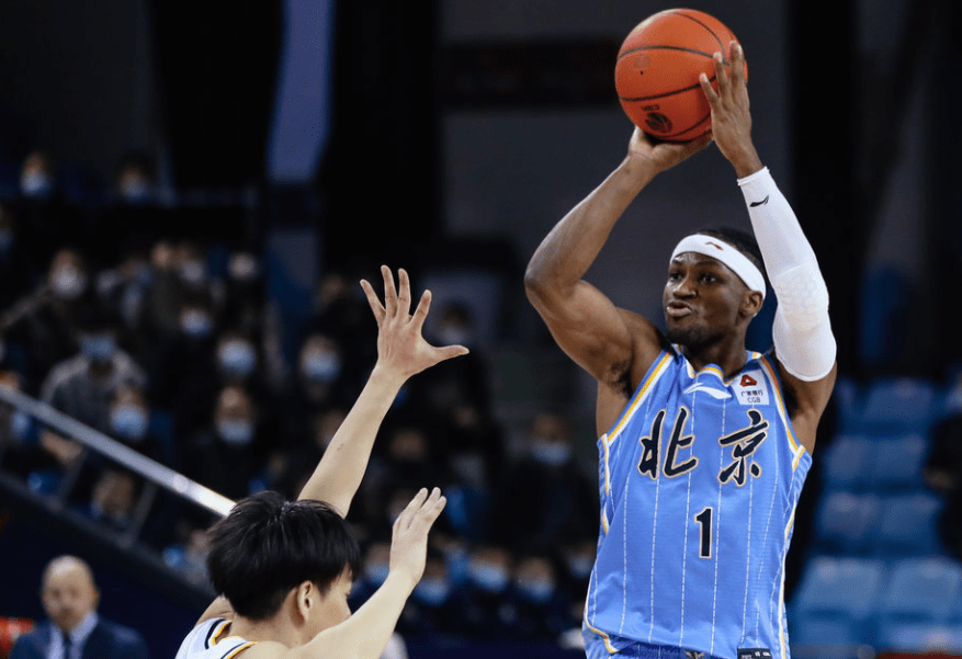 关于里程碑夜广厦男篮刷新队史纪录，西甲今夜刷纪录，目标明确，团队化学反应显著的信息