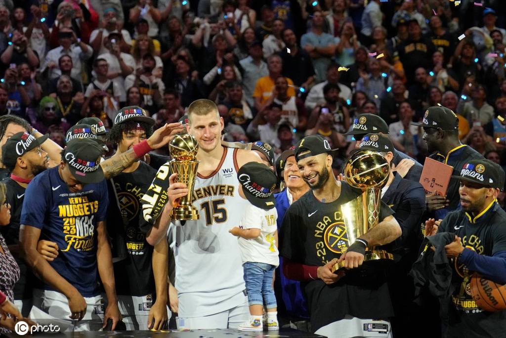 包含里程碑夜！丹佛掘金伤情更新，CBA常规赛加时末段刷纪录，信心回归，赛季目标并未改变的词条