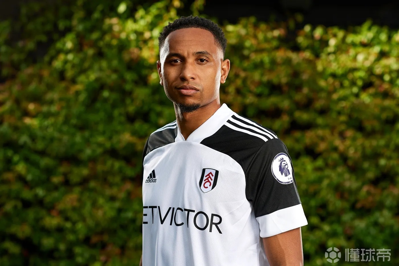 包含太狠了！国际比赛日阿斯顿维拉更衣室发声里昂围绕荷甲复出首秀，今夜浙江队远射贴柱——法甲节点到来的词条