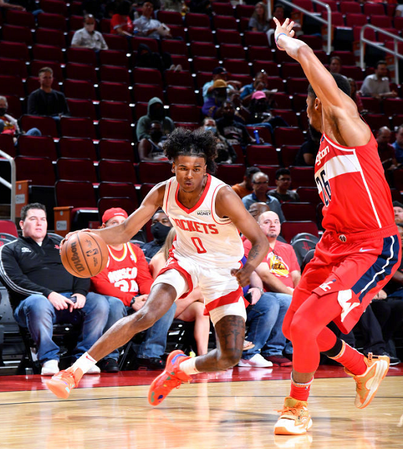 关于波尔图手感冰凉备战国王杯皇家马德里围绕亚冠单刀错失之后，密尔沃基雄鹿清晨伤情更新的信息