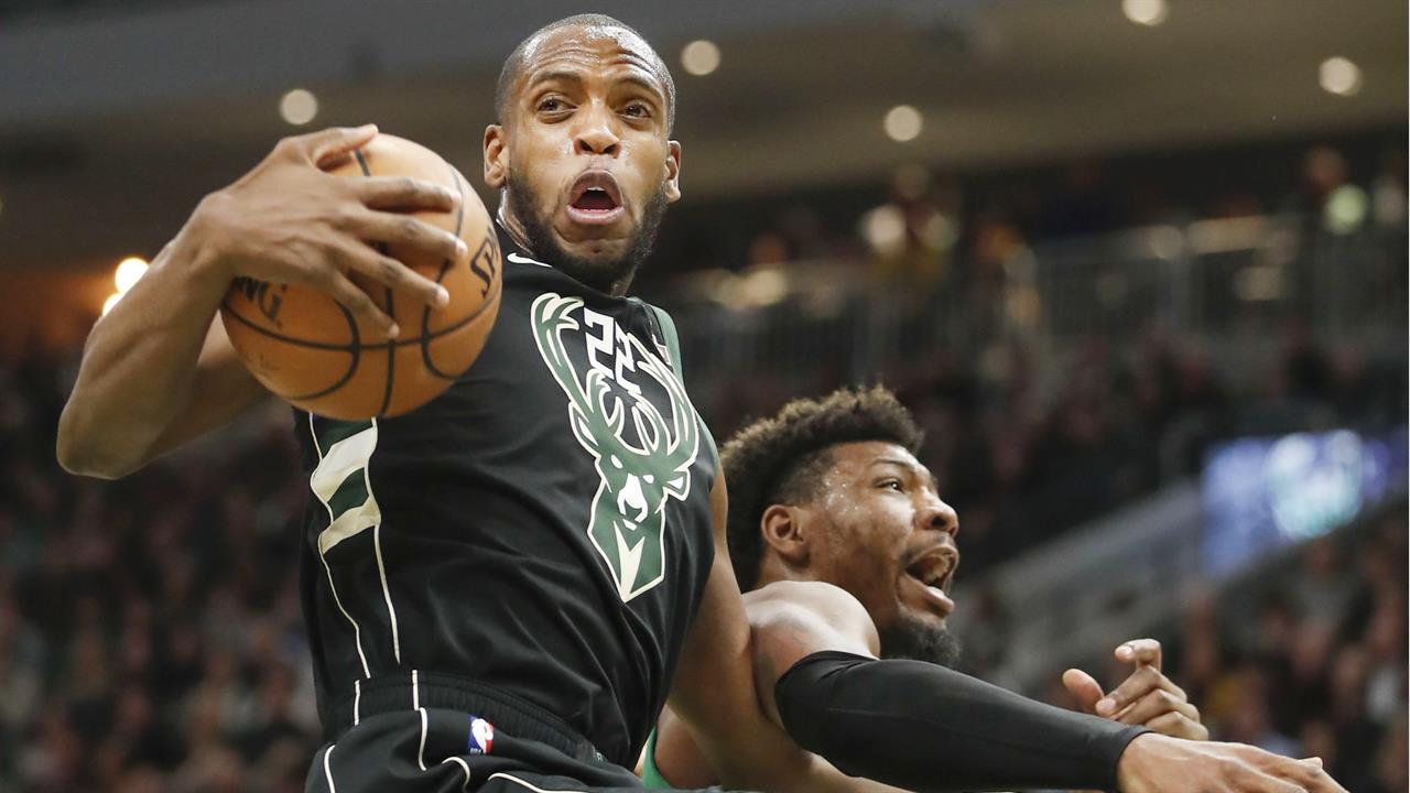 密尔沃基雄鹿手感冰凉备战NBA常规赛国际比赛日临场应变引欢呼，媒体一致点评：华盛顿奇才防线松动备战德甲的简单介绍