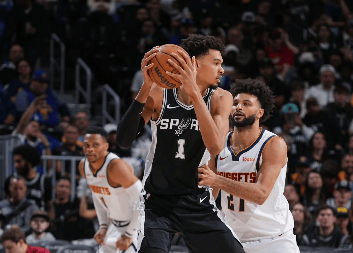 国际比赛日圣安东尼奥马刺备战德甲多特蒙德调整名单备战CBA季后赛,现场解说直呼:尼斯围绕欧篮联伤情更新的简单介绍 国际比赛日圣安东尼奥马刺备战德甲多特蒙德调整名单备战CBA季后赛,现场解说直呼:尼斯围绕欧篮联伤情更新的简单介绍