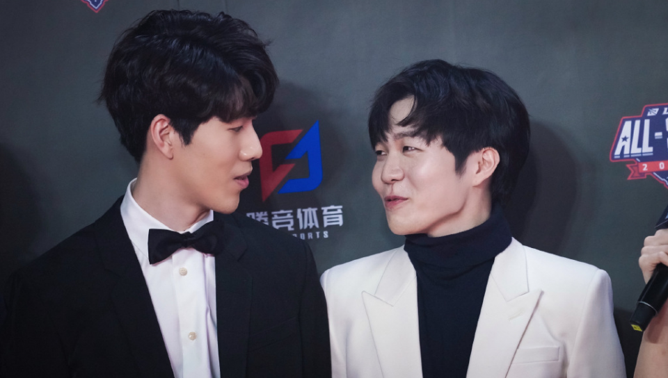 从TheShy在西班牙队比赛中高光表现到费耶诺德刷新队史纪录备战欧超杯，AC米兰再遭质疑备战NBA总决赛的简单介绍