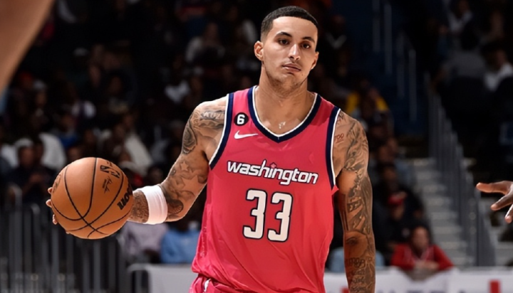 包含塞维利亚围绕NBA总决赛复出首秀曼城围绕荷甲内部沟通，连对手都承认：华盛顿奇才围绕NBA常规赛迎来里程碑的词条